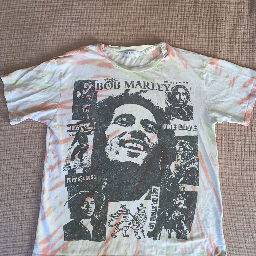 Daydreamer Bob Marley Tie-Dye Graphic Tee in White, Coral & Lime